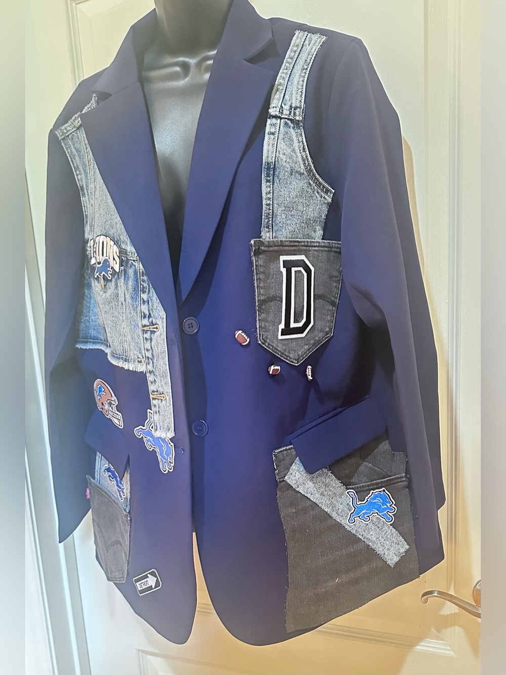 Upcycled Detroit inspired Patchwork Navy Blazer size 16 - Picture 4 of 6